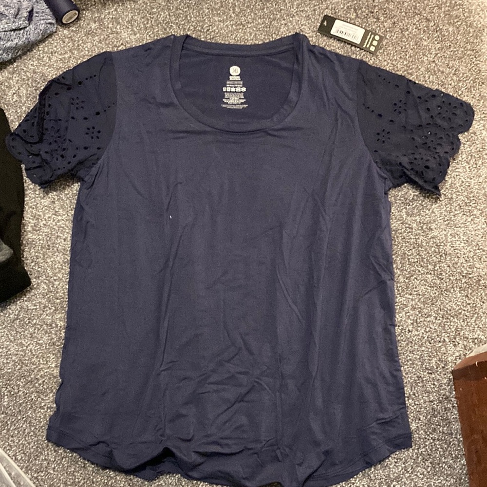 NWT Kindred Bravely Everyday Eyelet Tee